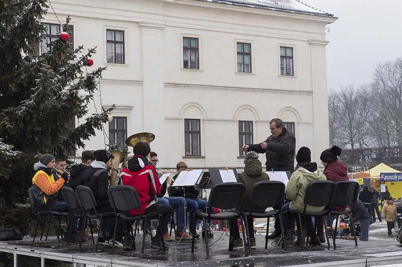 Vánoční vystoupení na Jarmarku Rosice 14. 12. 2019 (HO)